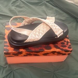 Chic Cream Quilted Women's Sandals